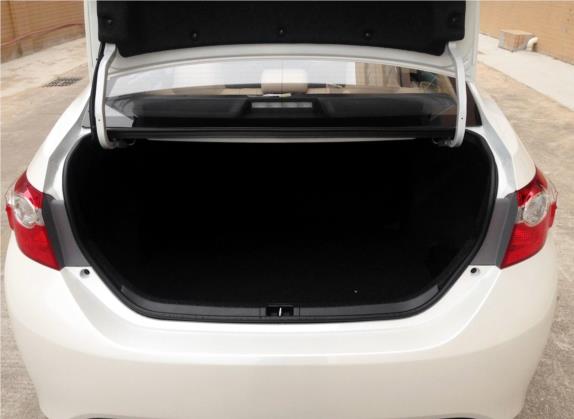 雷凌 2017款 1.2T E CVT新锐版 车厢座椅   后备厢