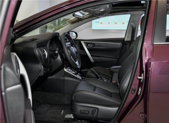 雷凌 2017款 改款双擎 1.8H V E-CVT豪华版 国V 车厢座椅   前排空间