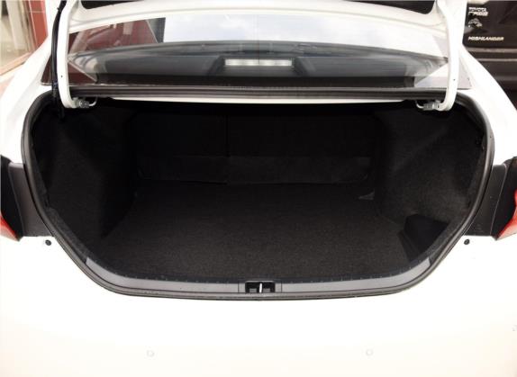 雷凌 2017款 改款 185T 手动精英版 国V 车厢座椅   后备厢
