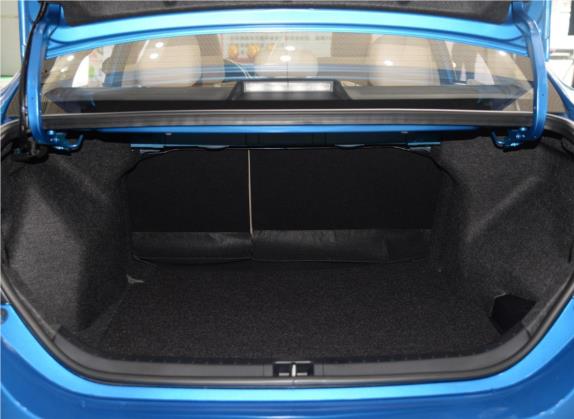雷凌 2017款 改款 185T CVT精英版 国V 车厢座椅   后备厢