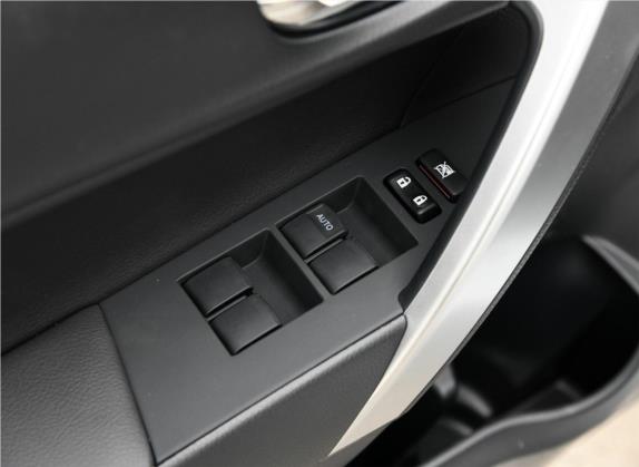 雷凌 2017款 改款 185T CVT领先版 国VI 车厢座椅   门窗控制