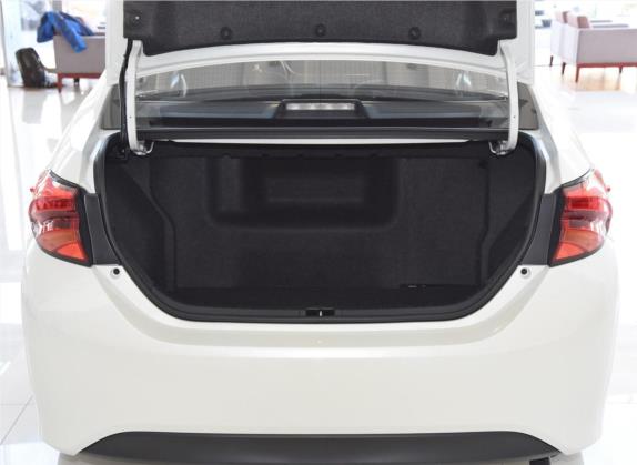 雷凌 2017款 改款双擎 1.8H GS E-CVT精英版 国VI 车厢座椅   后备厢