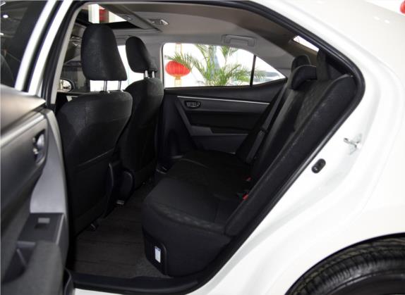 雷凌 2017款 改款双擎 1.8H GS E-CVT精英天窗版 国VI 车厢座椅   后排空间