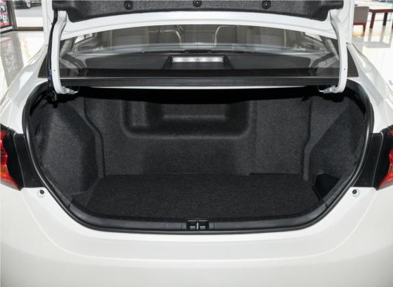 雷凌 2017款 改款双擎 1.8H V E-CVT豪华版 国VI 车厢座椅   后备厢