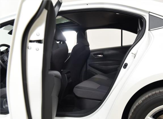 雷凌 2019款 双擎 1.8H E-CVT科技版 国V 车厢座椅   后排空间