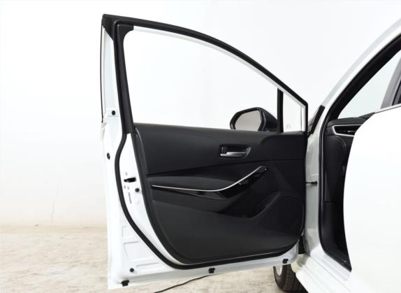 雷凌 2019款 双擎 1.8H E-CVT科技版 国V 车厢座椅   前门板