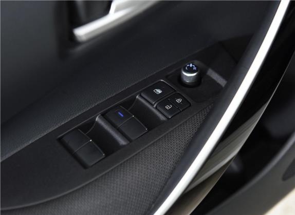 雷凌 2019款 双擎 1.8H E-CVT科技版 国V 车厢座椅   门窗控制