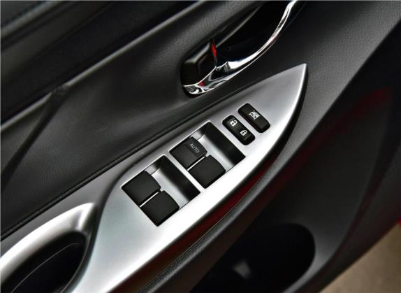 YARiS L 致享 2017款 1.5G CVT炫动天窗版 车厢座椅   门窗控制