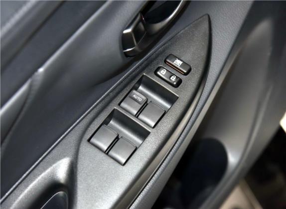 YARiS L 致享 2017款 1.3E 手动魅动版 车厢座椅   门窗控制