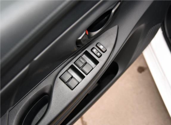 YARiS L 致享 2017款 1.3E CVT魅动版 车厢座椅   门窗控制