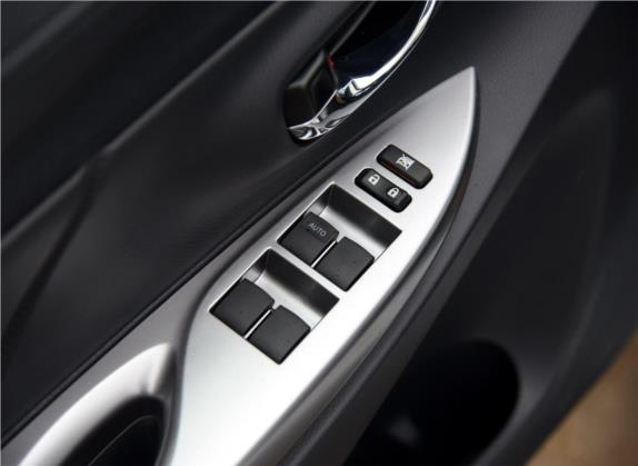 YARiS L 致享 2017款 1.5G CVT炫动版 车厢座椅   门窗控制