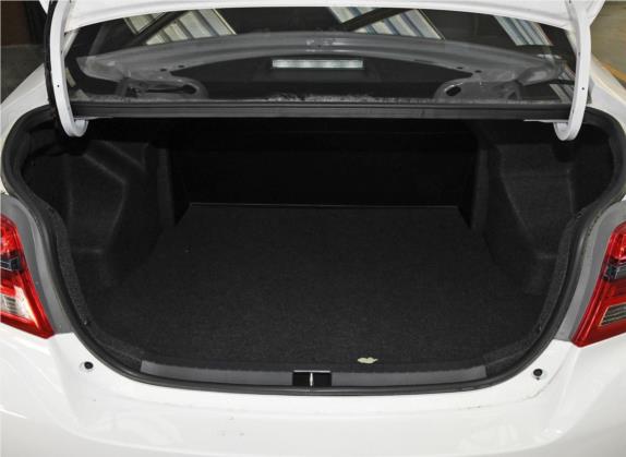 YARiS L 致享 2020款 1.5L CVT豪华版 车厢座椅   后备厢