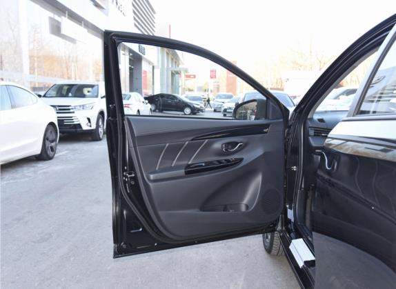 YARiS L 致享 2022款 1.5L CVT豪华PLUS版 车厢座椅   前门板