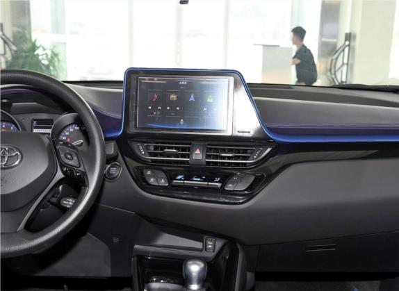 丰田C-HR 2018款 2.0L 领先版 国V 中控类   中控台