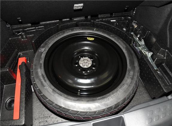 丰田C-HR 2018款 2.0L 领先版 国V 其他细节类   备胎