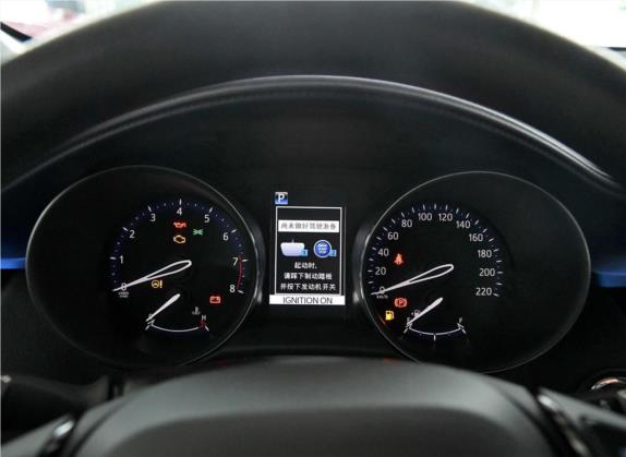 丰田C-HR 2018款 2.0L 领先版 国V 中控类   仪表盘