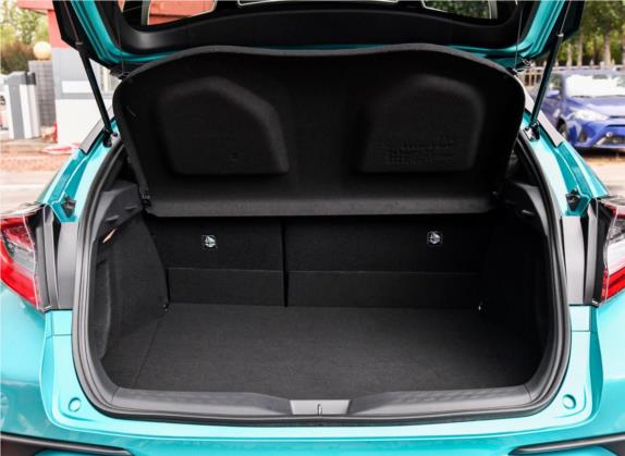 丰田C-HR 2018款 2.0L 豪华版 国V 车厢座椅   后备厢