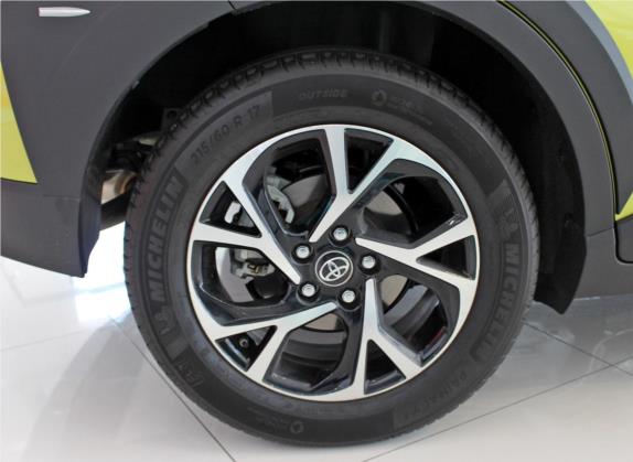 丰田C-HR 2018款 2.0L 酷越豪华版 国V 其他细节类   前轮