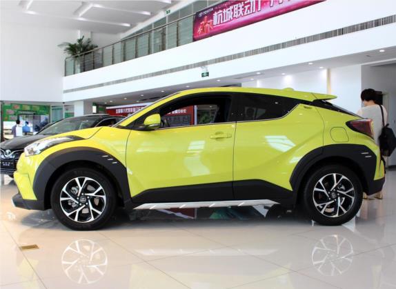 丰田C-HR 2018款 2.0L 酷越豪华版 国V 外观   正侧