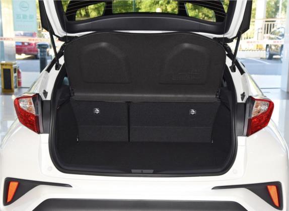 丰田C-HR 2018款 2.0L 领先特别版 国V 车厢座椅   后备厢