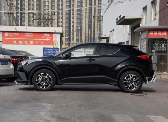 丰田C-HR 2018款 2.0L 酷跑领先版 国VI 外观   正侧