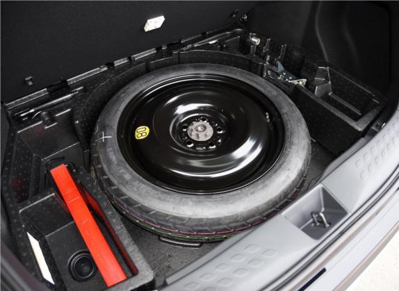 丰田C-HR 2018款 2.0L 酷越豪华版 国VI 其他细节类   备胎