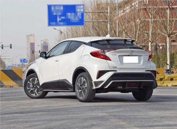 丰田C-HR 2018款 2.0L 酷跑领先天窗版 国VI 外观   斜后