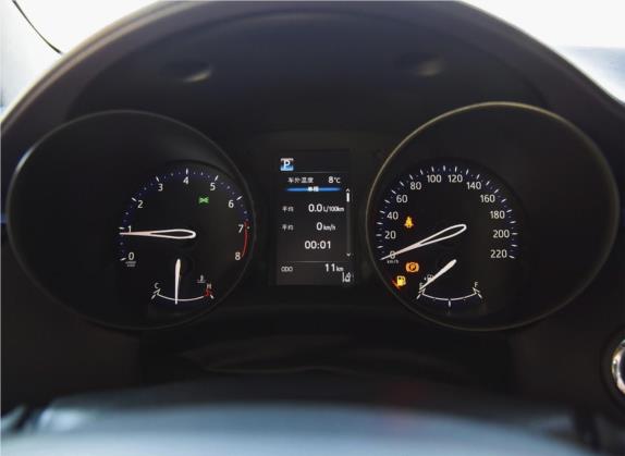 丰田C-HR 2018款 2.0L 酷跑领先天窗版 国VI 中控类   仪表盘