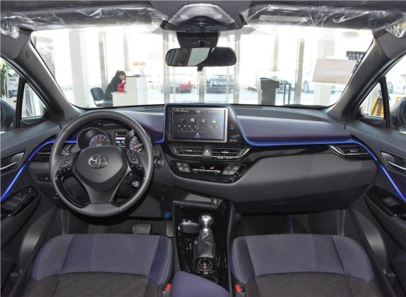丰田C-HR 2018款 2.0L 酷跑豪华天窗版 国VI 中控类   中控全图