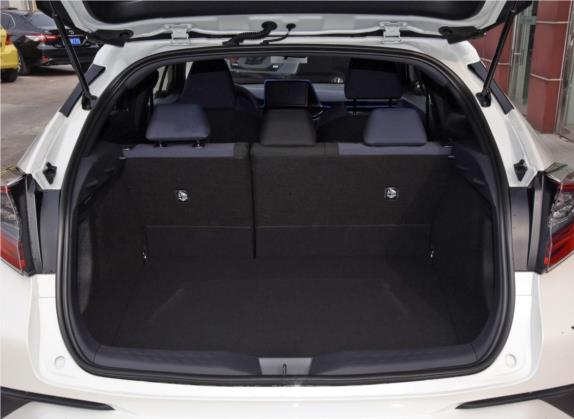 丰田C-HR 2018款 2.0L 酷越豪华天窗版 国V 车厢座椅   后备厢