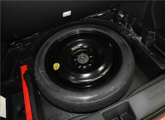 丰田C-HR 2020款 2.0L 舒适版 其他细节类   备胎