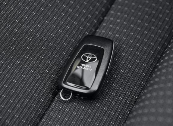 丰田C-HR 2020款 2.0L 舒适版 其他细节类   钥匙
