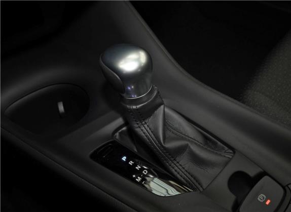 丰田C-HR 2020款 2.0L 舒适版 中控类   挡把