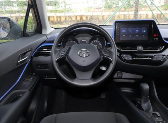 丰田C-HR 2021款 2.0L 舒适版 中控类   驾驶位