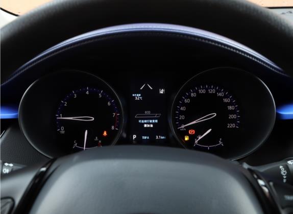 丰田C-HR 2021款 2.0L 舒适版 中控类   仪表盘