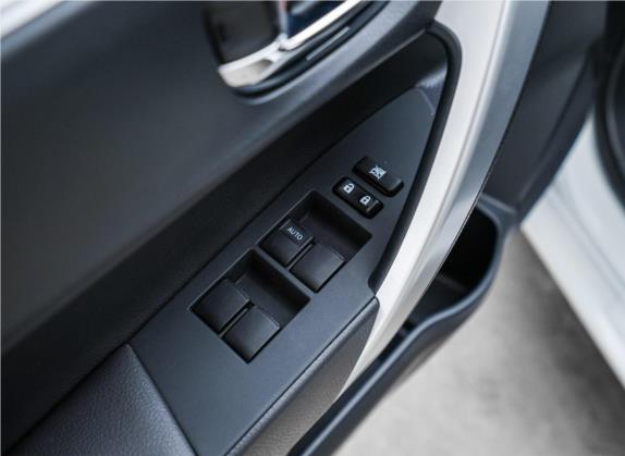 雷凌双擎E+ 2019款 1.8PH V E-CVT豪华版 车厢座椅   门窗控制