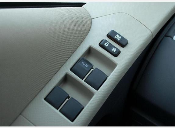 雅力士 2008款 1.3E 自动舒适版 车厢座椅   门窗控制