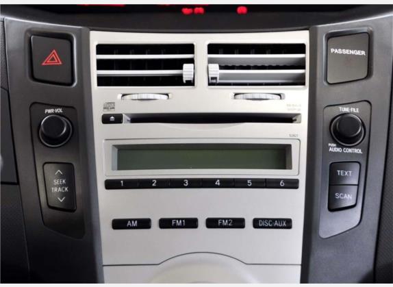 雅力士 2009款 1.6E 自动舒适版 中控类   中控台