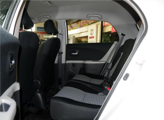 雅力士 2011款 1.6GS 自动锐动版 车厢座椅   后排空间