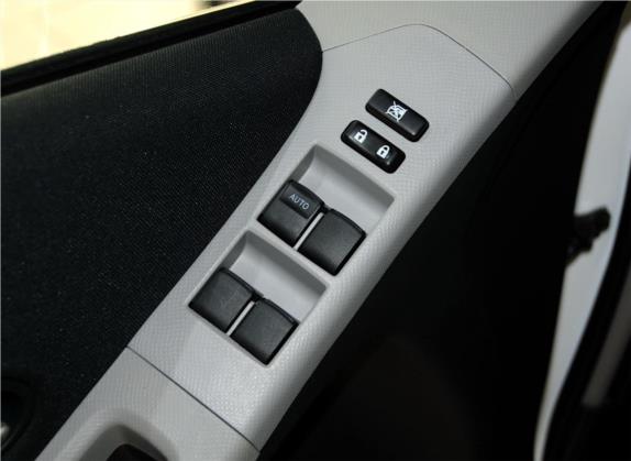 雅力士 2011款 1.6GS 自动锐动版 车厢座椅   门窗控制