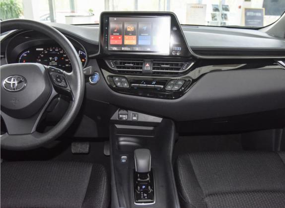 丰田C-HR EV 2020款 领先版 中控类   中控台