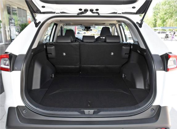 威兰达 2020款 2.0L CVT两驱豪华版 车厢座椅   后备厢