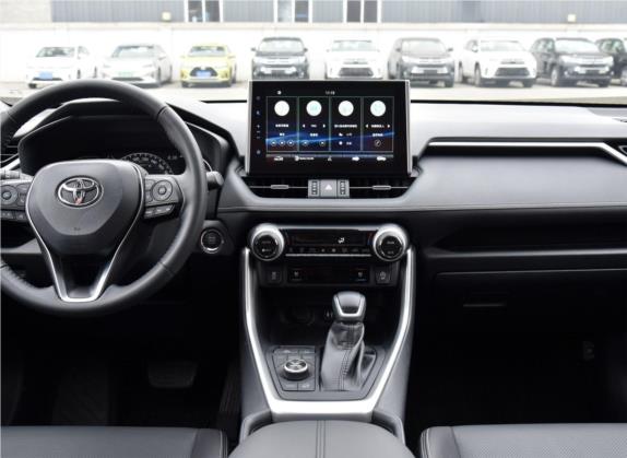 威兰达 2020款 2.0L CVT四驱尊贵版 中控类   中控台