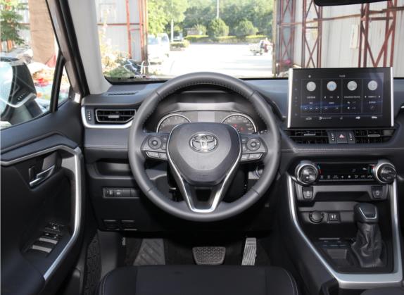 威兰达 2021款 2.0L CVT两驱豪华版 中控类   驾驶位
