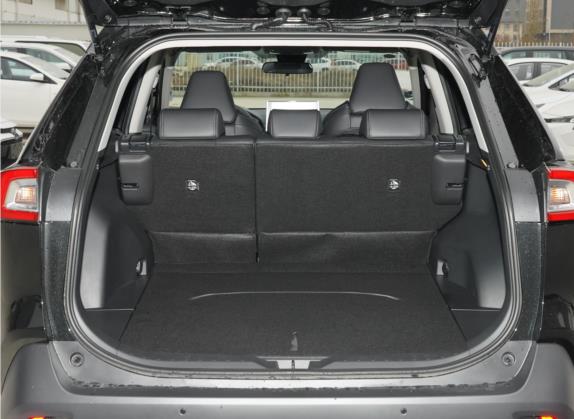 威兰达 2022款 2.0L CVT四驱豪华版 车厢座椅   后备厢