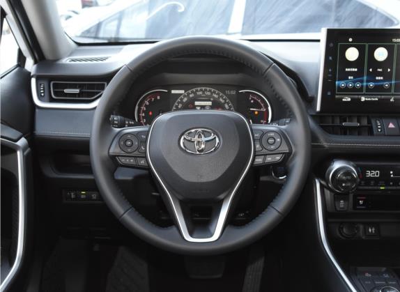 威兰达 2022款 2.0L CVT四驱尊贵版 中控类   驾驶位