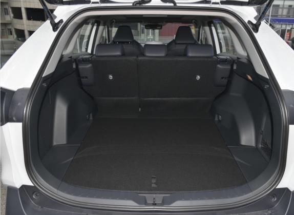 威兰达 2022款 2.0L CVT四驱科技版 车厢座椅   后备厢