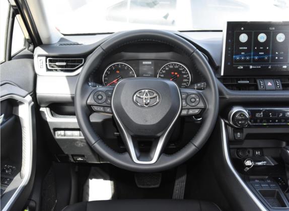 威兰达 2022款 2.0L CVT两驱豪华PLUS版 中控类   驾驶位