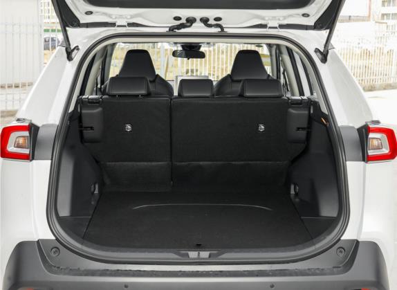 威兰达 2022款 2.0L CVT四驱豪华PLUS版 车厢座椅   后备厢