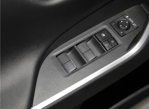威兰达 2022款 双擎 2.5L E-CVT两驱都市版 车厢座椅   门窗控制